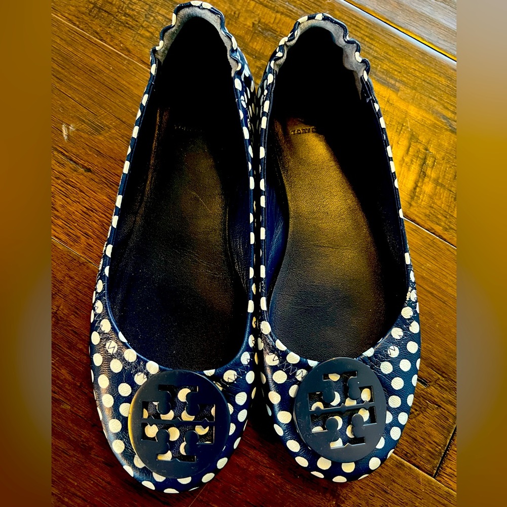 Tory Burch Minnie travel flat navy polka dot size 7